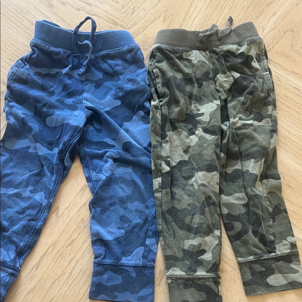 Gap playtime favorites Camouflage Jogger Pants Set - Blue and Green size 4t